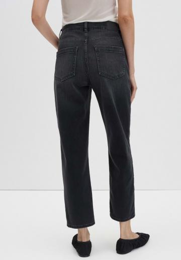 Короткие джинсы