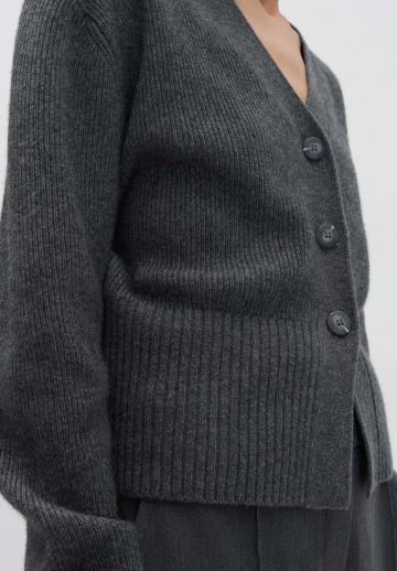 Вязаная кофта