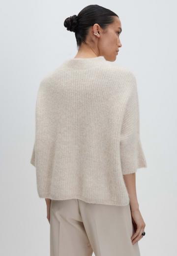 Пуловер с рукавом три четверти