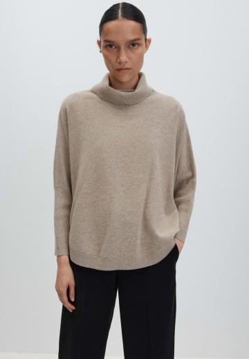 Пуловер с рукавом три четверти