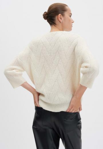 Пуловер с рукавом три четверти