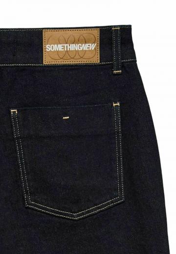 Клешеные джинсы