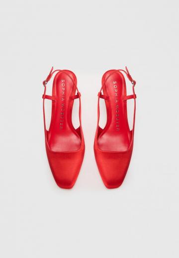 Туфли на высоком каблуке