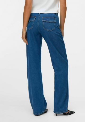 Свободные джинсы