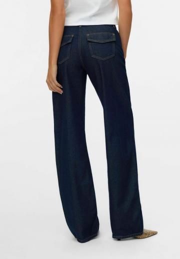 Свободные джинсы