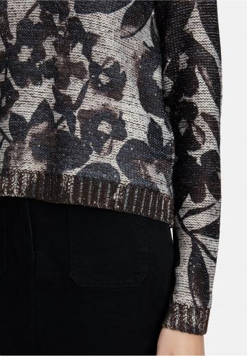 Пуловер с вырезом V