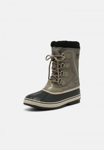 Зимние ботинки