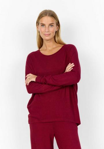 Длинный пуловер