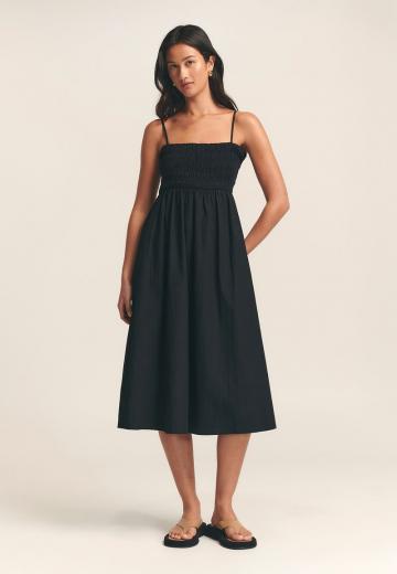 Платье без бретелек