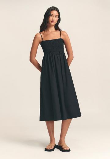 Платье без бретелек