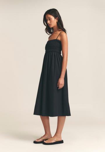 Платье без бретелек
