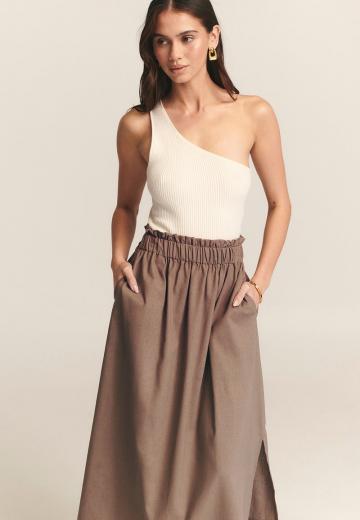 Юбка с накладными карманами