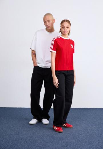 Свободные джинсы