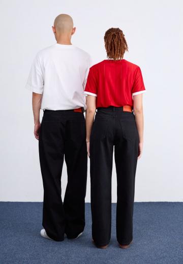 Свободные джинсы