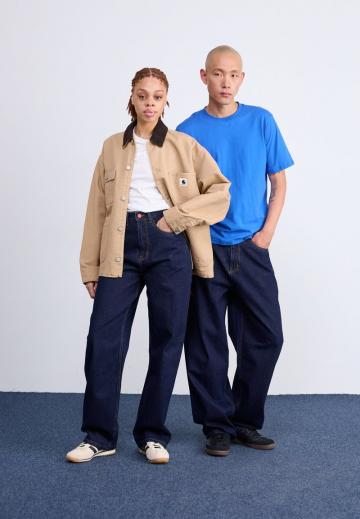 Свободные джинсы