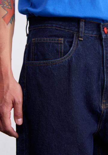 Свободные джинсы