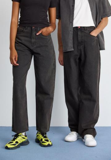 Свободные джинсы