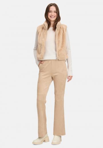 Пуховой жилет