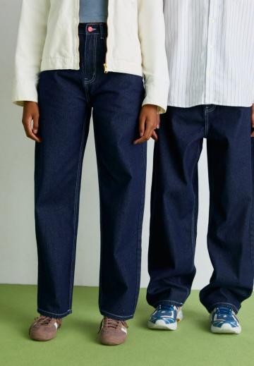 Свободные джинсы