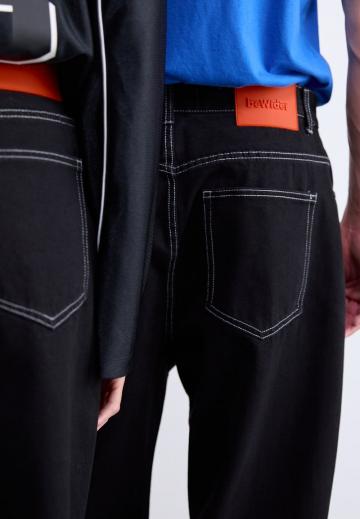 Свободные джинсы