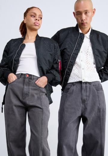 Свободные джинсы