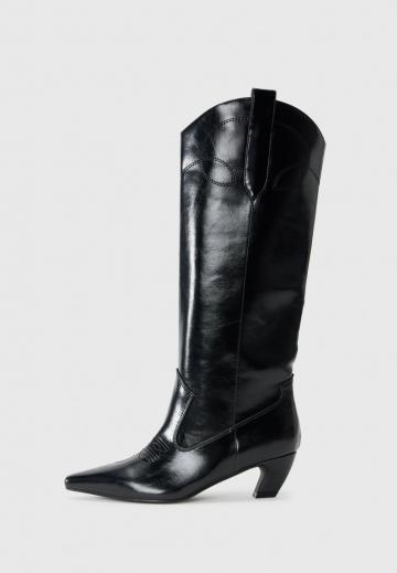 Ковбойские сапоги