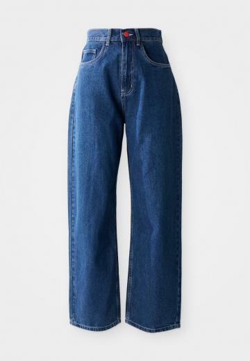 Свободные джинсы