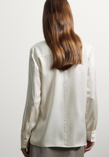 Атласная блузка
