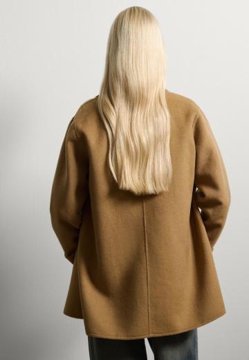 Короткое пальто