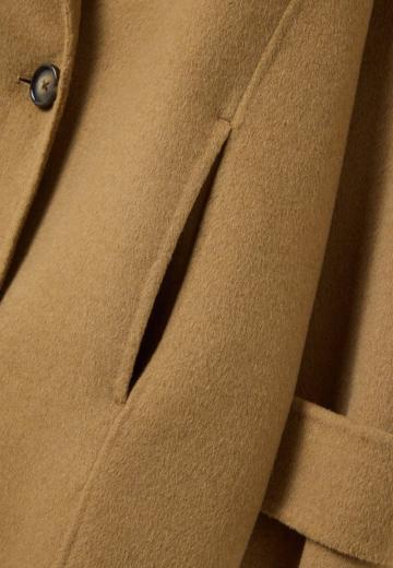 Короткое пальто