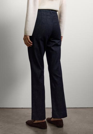 Клешеные джинсы