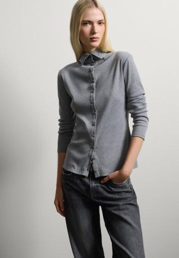 Вязаная кофта