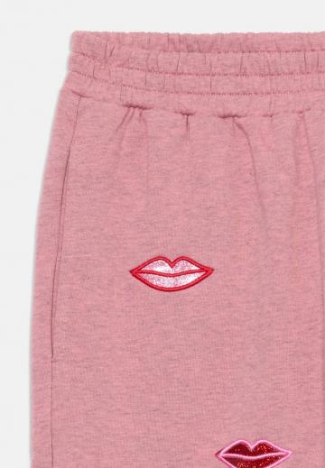 Спортивные штаны