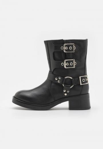 Ковбойские сапожки