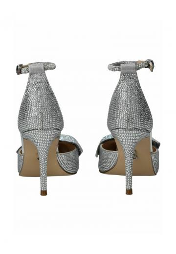 Туфли на высоком каблуке