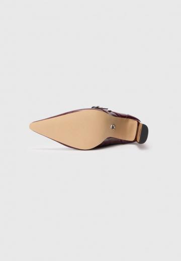 Высокие сапоги