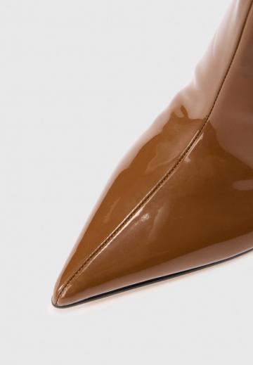 Высокие сапоги