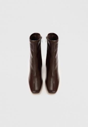 Полусапожки на высоком каблуке