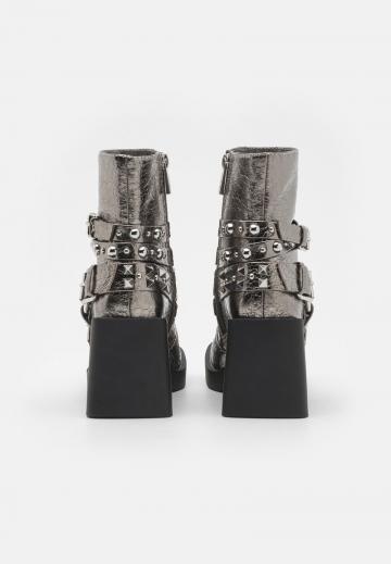 Ковбойские сапожки