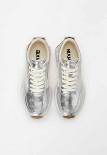 Гандбольные кроссовки