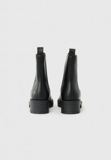 Ботинки челси