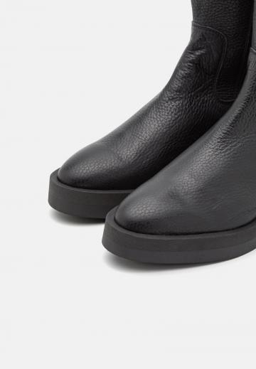 Сапоги на платформе