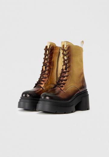 Полусапожки на высоком каблуке