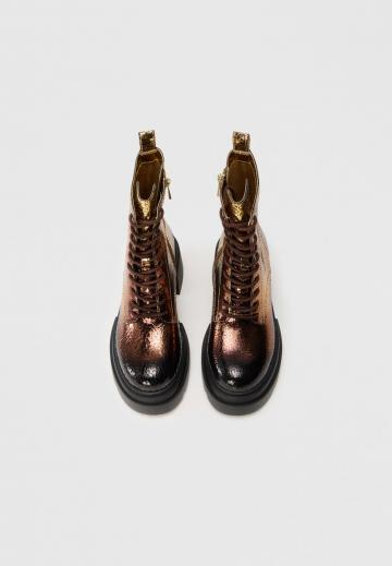 Полусапожки на высоком каблуке