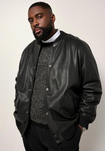 Куртка бомбер