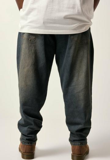 Прямые джинсы