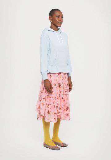 Пуловер с капюшоном