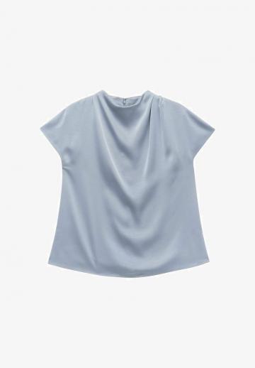 Атласная блузка