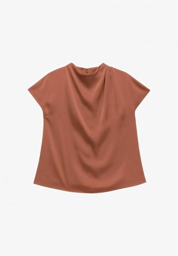 Атласная блузка