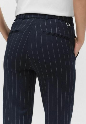 Прямые брюки